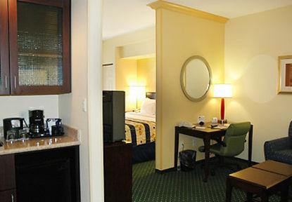Springhill Suites Morgantown Room photo